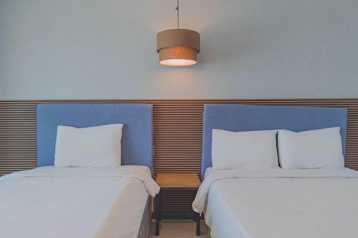 El Hotel Yangyang Exterior photo