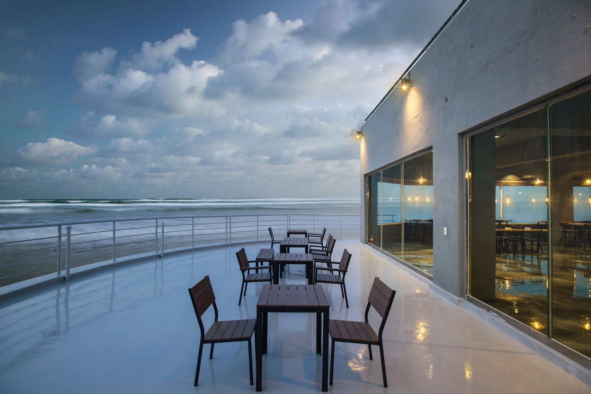 El Hotel Yangyang Exterior photo