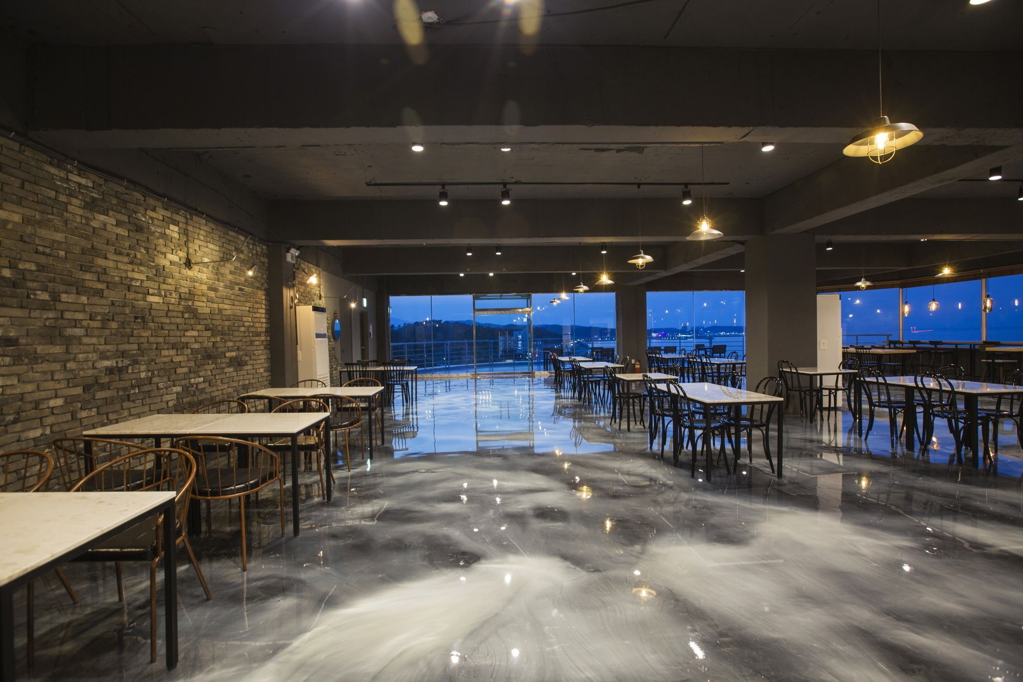 El Hotel Yangyang Exterior photo